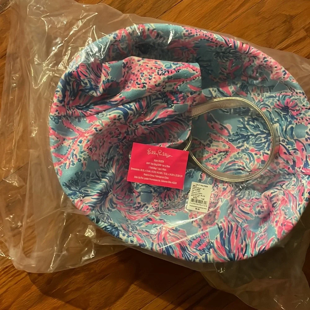 Lilly pulitzer wicker tote bag NWT - Picture 3 of 4